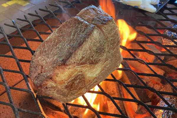 GWのキャンプやバーベキューに最適な黒毛和牛（近江牛）の塊肉