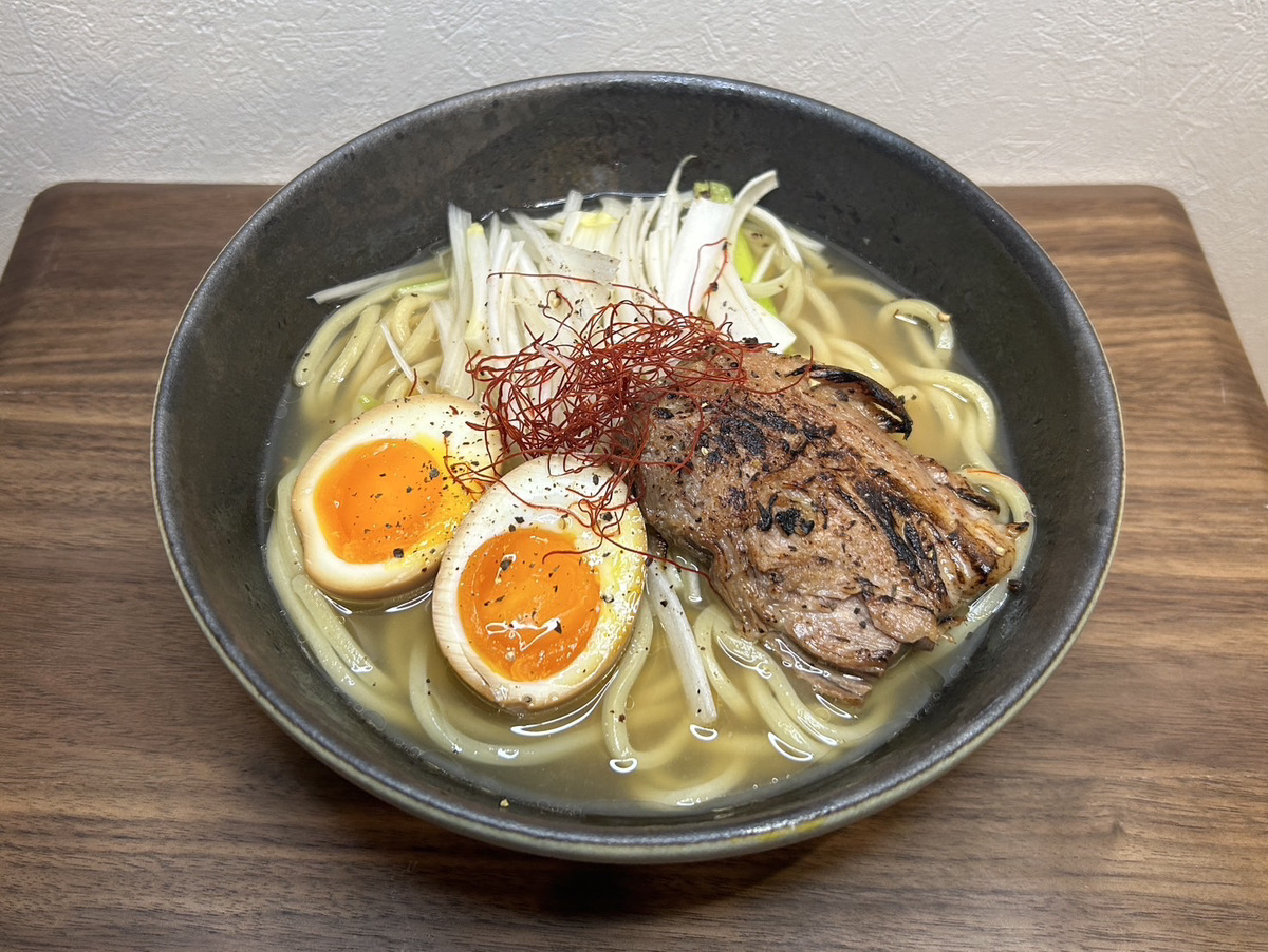 近江牛は骨まで美味しい！牛骨でラーメン作り！美味しいスープの取り方を紹介します！ | 和牛が安い！びわこ近江牛通販では、和牛（近江牛）を安くお届けします