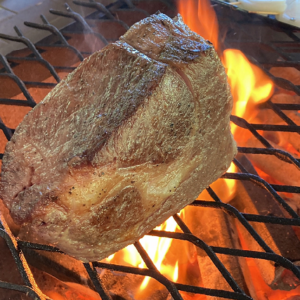 GWのキャンプやバーベキューに最適な黒毛和牛（近江牛）の塊肉